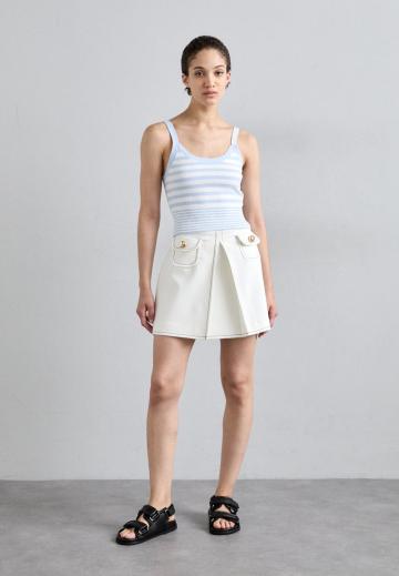 Топ на бретельках