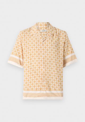 Рубашка с коротким рукавом