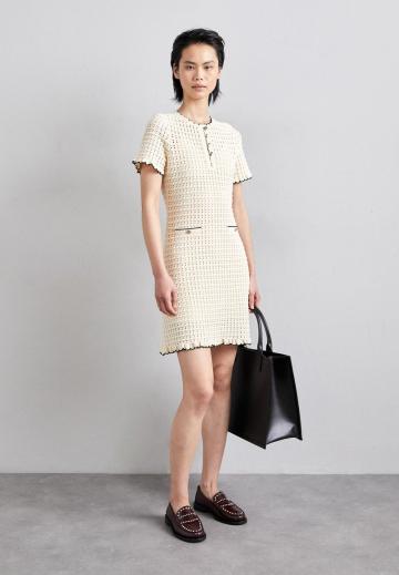 Вязаное платье