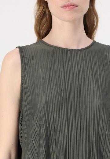 Блузка без рукавов