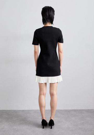 Вязаное платье