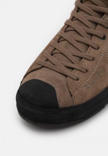 Походная обувь