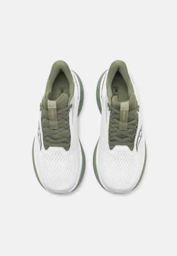 Беговые кроссовки