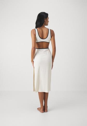 Пляжное платье