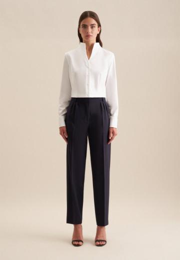 Блузка без рукавов