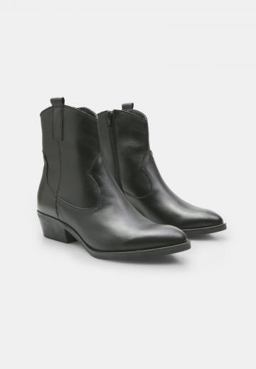 Ковбойские сапоги