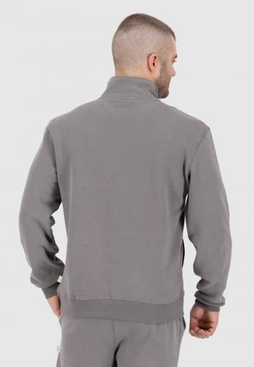 Спортивная кофта