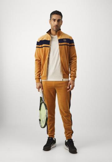 Спортивная куртка