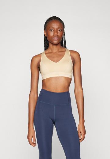 Спортивный бюстгальтер