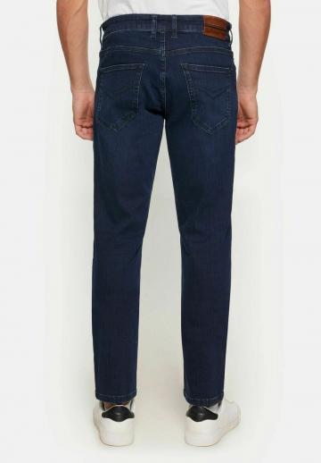 Узкие джинсы