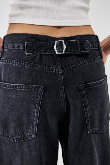 Свободные джинсы