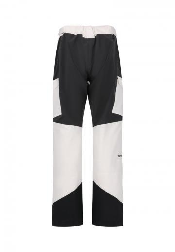 Брюки с накладными карманами