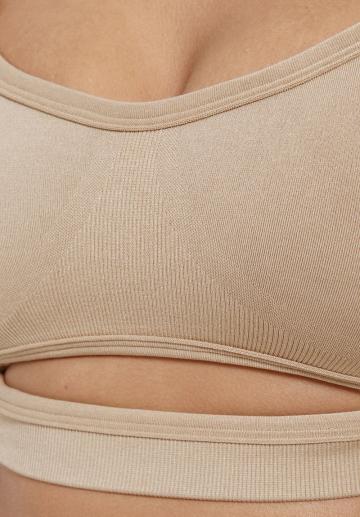 Спортивный бюстгальтер