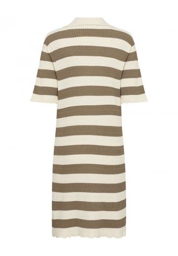 Вязаное платье