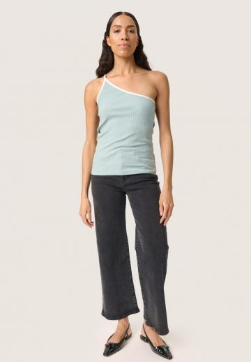 Топ на бретельках