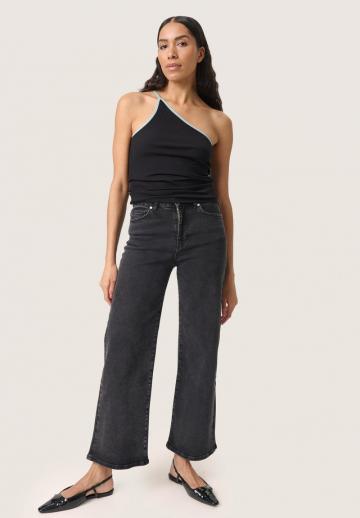 Топ на бретельках