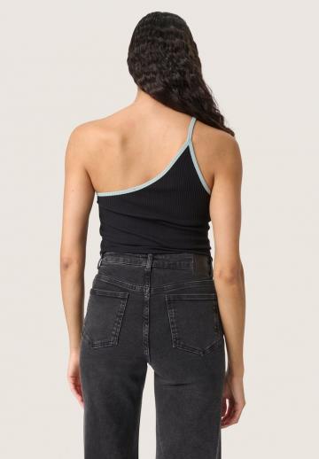 Топ на бретельках