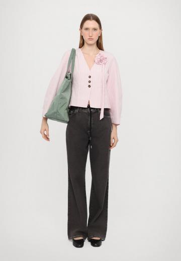 Джинсы бойфренда