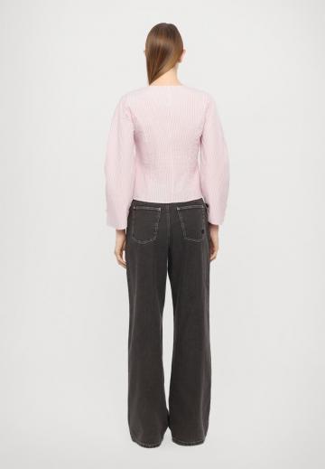 Джинсы бойфренда