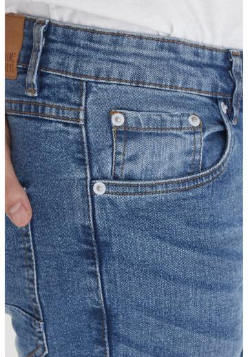 Узкие джинсы