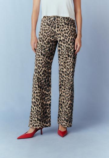 Джинсы бойфренда