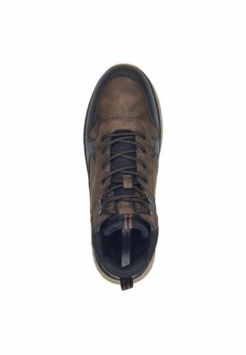 Ботинки на шнуровке