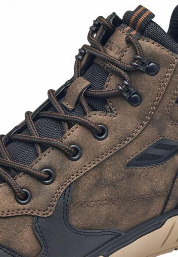 Ботинки на шнуровке