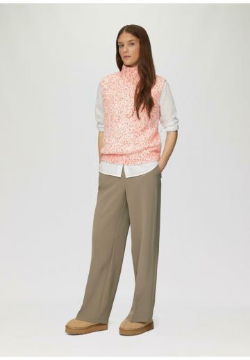 Пуловер без рукавов