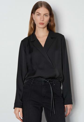 Атласная блузка