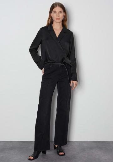 Атласная блузка