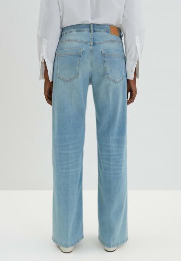 Свободные джинсы