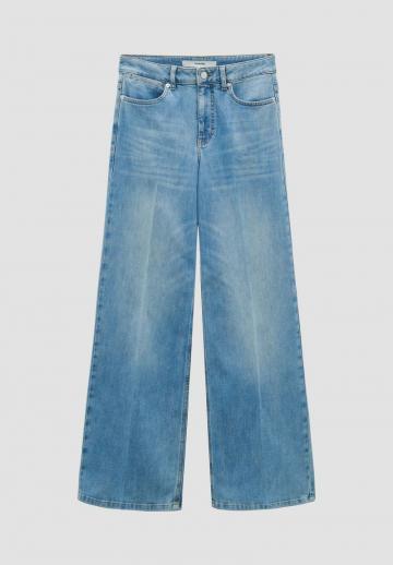 Свободные джинсы