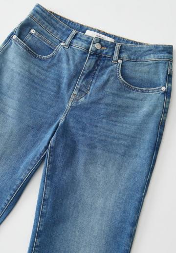 Короткие джинсы