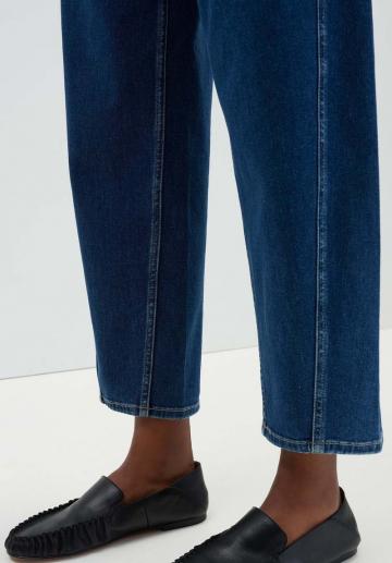 Короткие джинсы