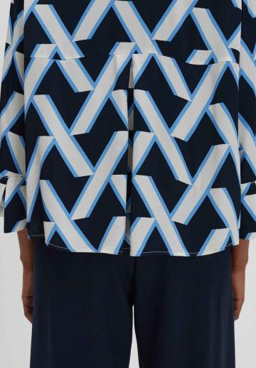 Атласная блузка