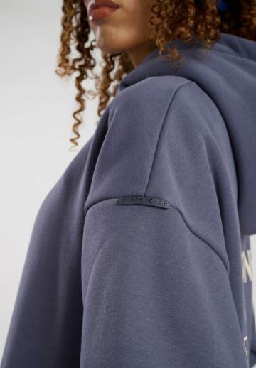 Пуловер с капюшоном