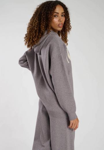 Пуловер с капюшоном