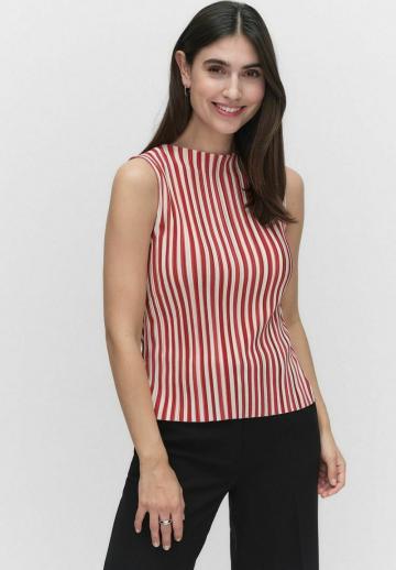 Блузка без рукавов