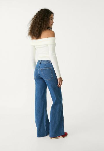 Клешеные джинсы