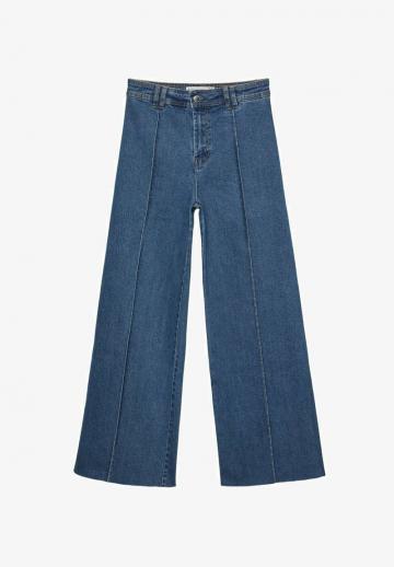 Клешеные джинсы