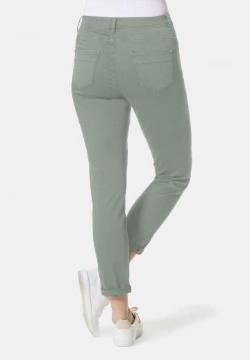 Короткие джинсы