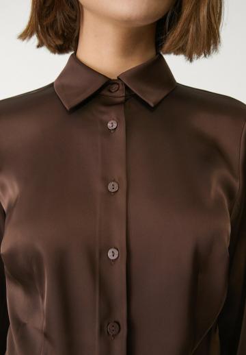 Атласная блузка