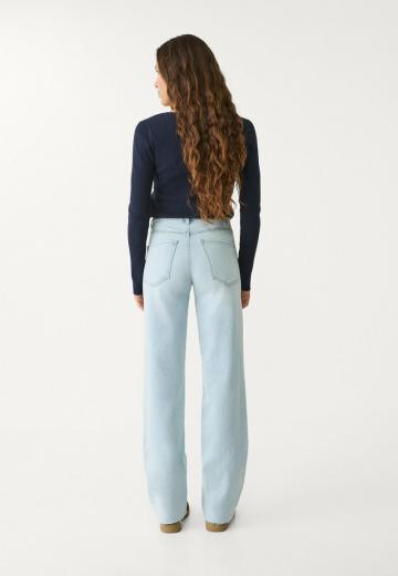 Прямые джинсы