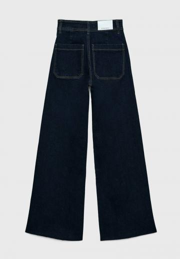 Прямые джинсы