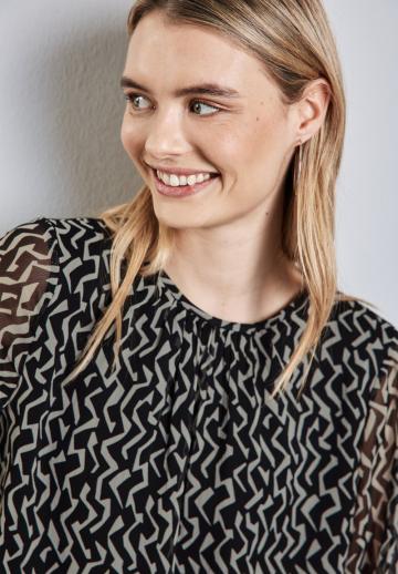 Шифоновая блузка