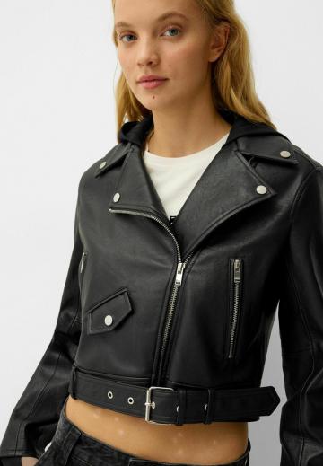 Короткий блейзер