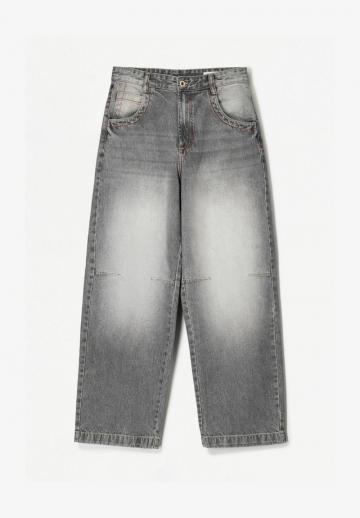 Прямые джинсы