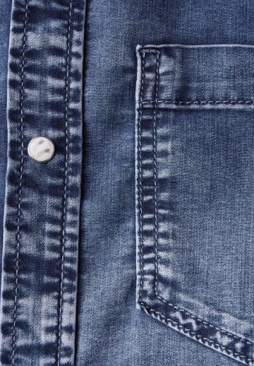 Джинсовая блузка