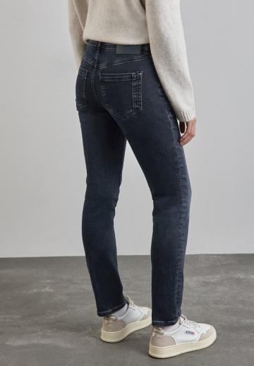 Джинсы