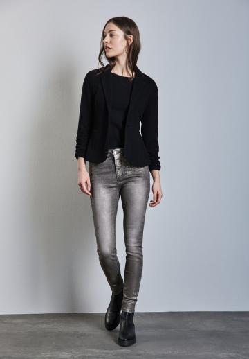 Узкие джинсы